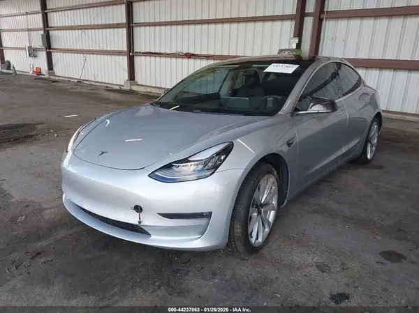 5YJ3E1EA7JF009688 2018 TESLA MODEL 3 - Image 2