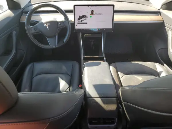 5YJ3E1EA7JF010579 2018 TESLA MODEL 3 - Image 8