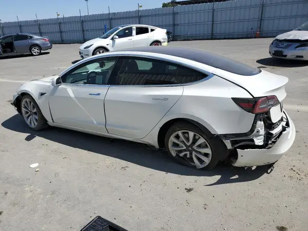 5YJ3E1EA7JF012395 2018 TESLA MODEL 3 - Image 2