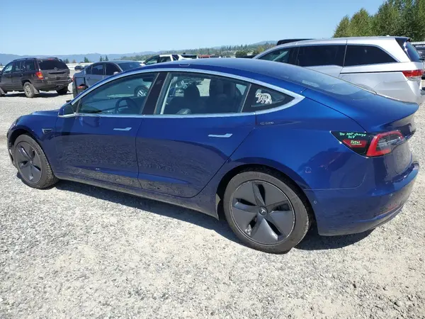 5YJ3E1EA7JF014695 2018 TESLA MODEL 3 - Image 2