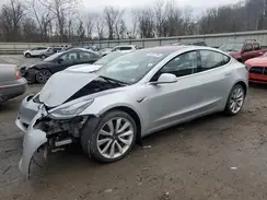5YJ3E1EA7JF015264 2018 TESLA MODEL 3