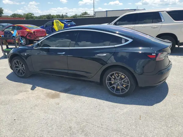 5YJ3E1EA7JF016057 2018 TESLA MODEL 3 - Image 2
