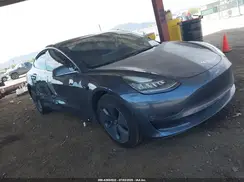 5YJ3E1EA7JF016480 2018 TESLA MODEL 3