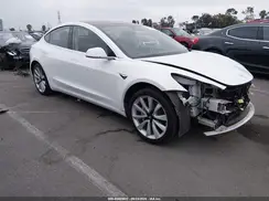 5YJ3E1EA7JF018438 2018 TESLA MODEL 3