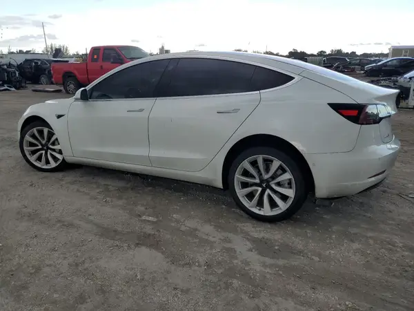 5YJ3E1EA7JF019699 2018 TESLA MODEL 3 - Image 2