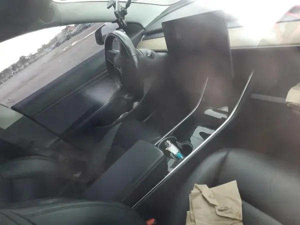 5YJ3E1EA7JF019699 2018 TESLA MODEL 3 - Image 8