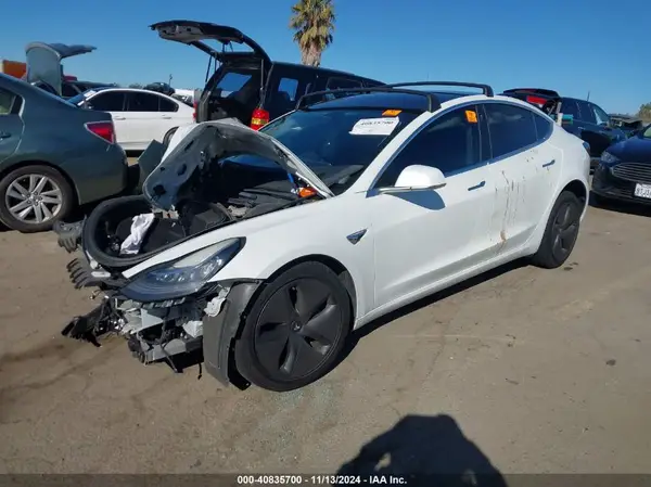 5YJ3E1EA7JF019783 2018 TESLA MODEL 3 - Image 2