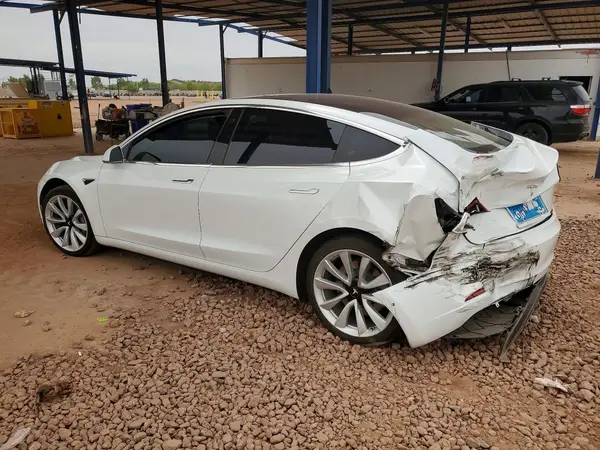 5YJ3E1EA7JF020478 2018 TESLA MODEL 3 - Image 2