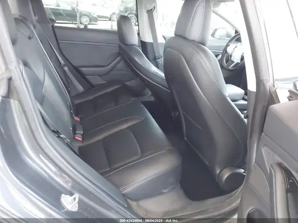 5YJ3E1EA7JF021792 2018 TESLA MODEL 3 - Image 8