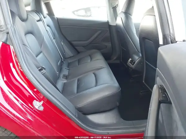 5YJ3E1EA7JF022134 2018 TESLA MODEL 3 - Image 8