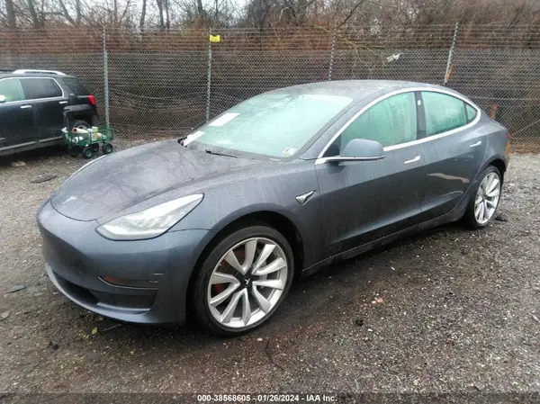 5YJ3E1EA7JF023994 2018 TESLA MODEL 3 - Image 2