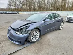 5YJ3E1EA7JF024045 2018 TESLA MODEL 3