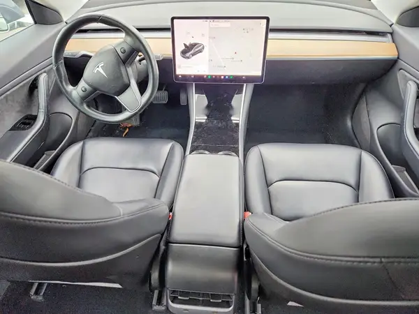 5YJ3E1EA7JF024045 2018 TESLA MODEL 3 - Image 8