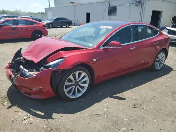 5YJ3E1EA7JF024661 2018 TESLA MODEL 3 - Image 1