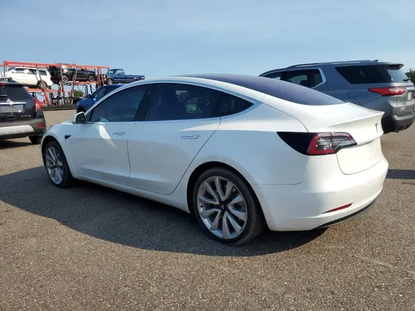 5YJ3E1EA7JF025048 2018 TESLA MODEL 3 - Image 2