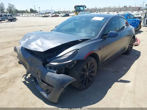 5YJ3E1EA7JF025700 2018 TESLA MODEL 3 - Image 2