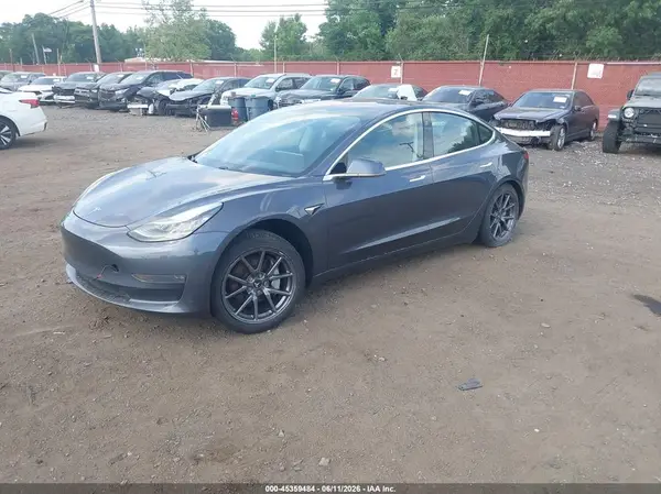 5YJ3E1EA7JF025762 2018 TESLA MODEL 3 - Image 2