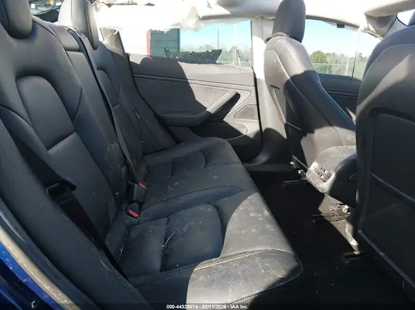 5YJ3E1EA7JF026099 2018 TESLA MODEL 3 - Image 8