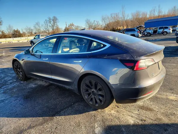 5YJ3E1EA7JF026670 2018 TESLA MODEL 3 - Image 2