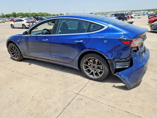5YJ3E1EA7JF029584 2018 TESLA MODEL 3 - Image 2