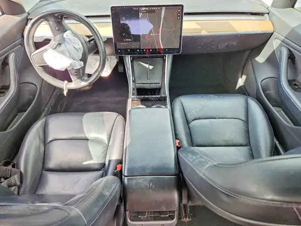 5YJ3E1EA7JF030444 2018 TESLA MODEL 3 - Image 8