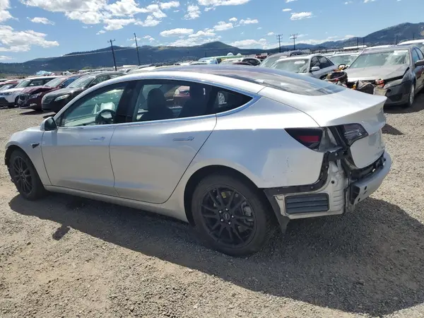 5YJ3E1EA7JF031626 2018 TESLA MODEL 3 - Image 2