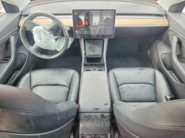 5YJ3E1EA7JF031707 2018 TESLA MODEL 3 - Image 8