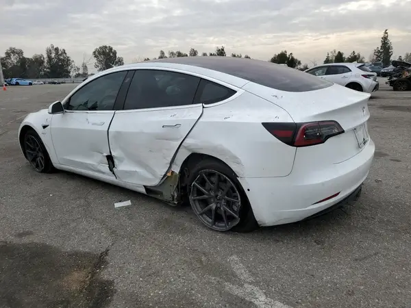5YJ3E1EA7JF031920 2018 TESLA MODEL 3 - Image 2