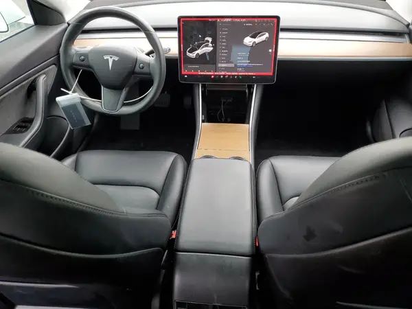 5YJ3E1EA7JF031920 2018 TESLA MODEL 3 - Image 8