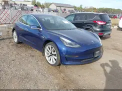 5YJ3E1EA7JF032923 2018 TESLA MODEL 3