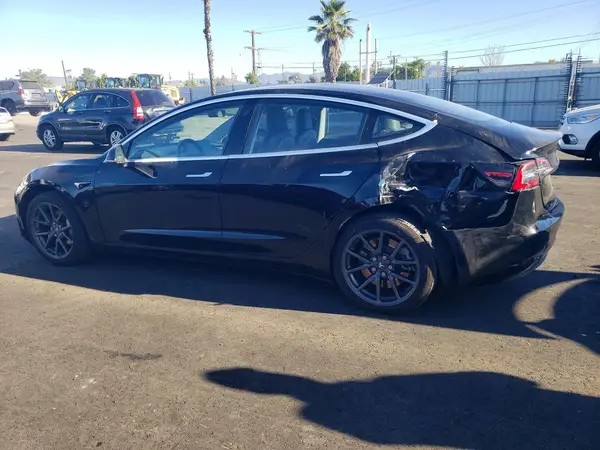 5YJ3E1EA7JF033036 2018 TESLA MODEL 3 - Image 2