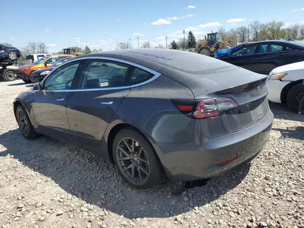 5YJ3E1EA7JF033876 2018 TESLA MODEL 3 - Image 2