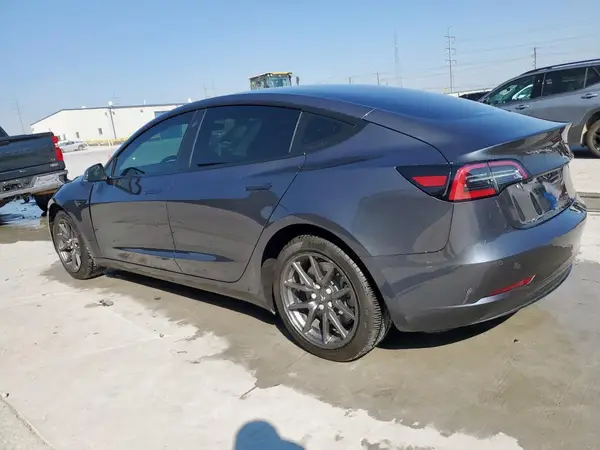 5YJ3E1EA7JF034560 2018 TESLA MODEL 3 - Image 2