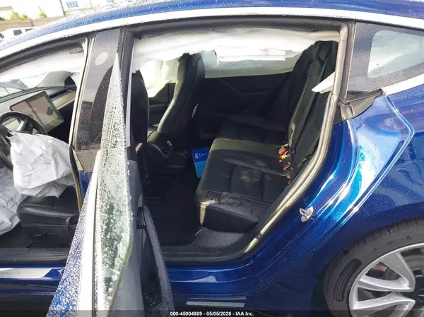 5YJ3E1EA7JF037121 2018 TESLA MODEL 3 - Image 8