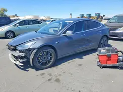5YJ3E1EA7JF038205 2018 TESLA MODEL 3