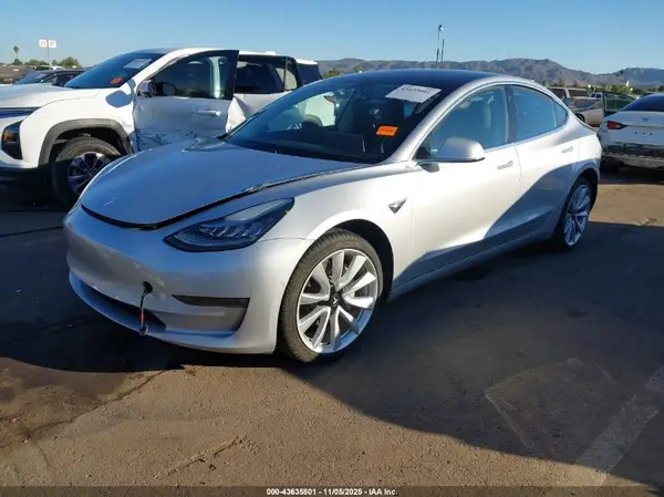 5YJ3E1EA7JF038401 2018 TESLA MODEL 3 - Image 2
