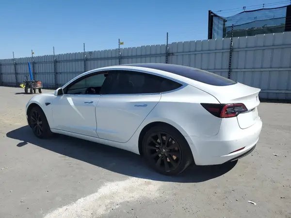 5YJ3E1EA7JF038799 2018 TESLA MODEL 3 - Image 2