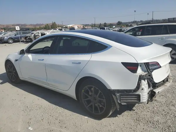 5YJ3E1EA7JF041623 2018 TESLA MODEL 3 - Image 2