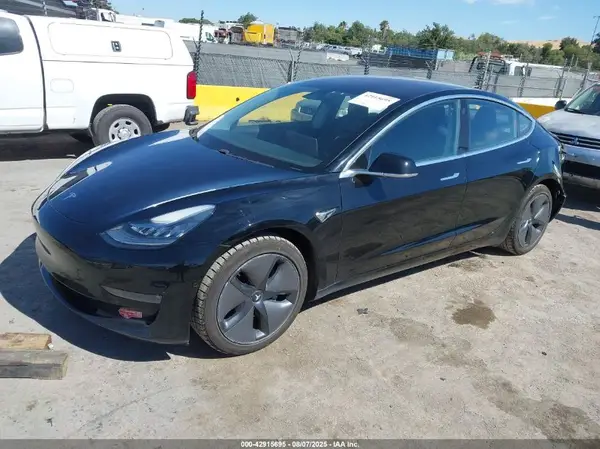 5YJ3E1EA7JF043369 2018 TESLA MODEL 3 - Image 2