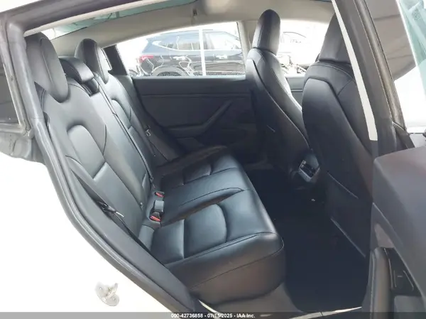 5YJ3E1EA7JF044277 2018 TESLA MODEL 3 - Image 8
