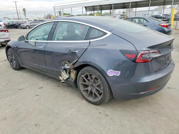 5YJ3E1EA7JF045378 2018 TESLA MODEL 3 - Image 2