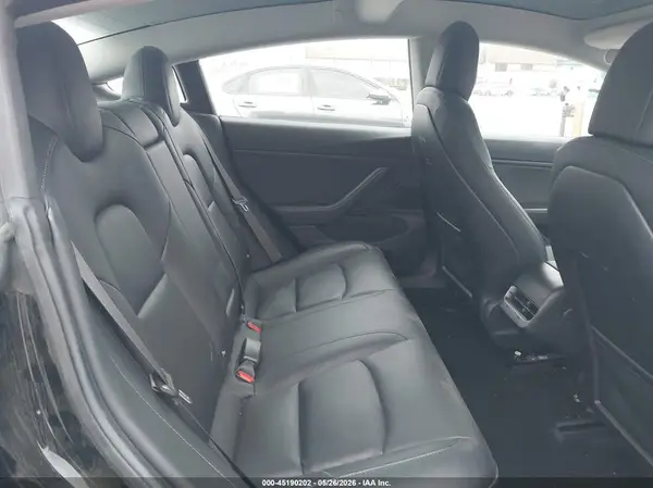 5YJ3E1EA7JF045526 2018 TESLA MODEL 3 - Image 8