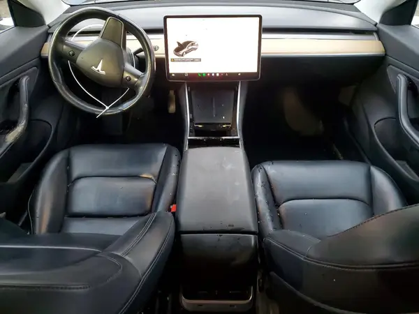 5YJ3E1EA7JF046496 2018 TESLA MODEL 3 - Image 8