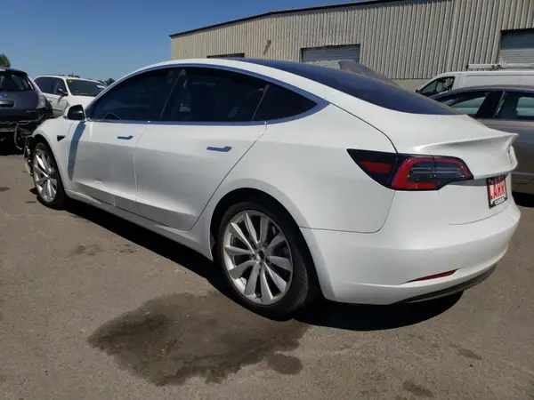5YJ3E1EA7JF047356 2018 TESLA MODEL 3 - Image 2