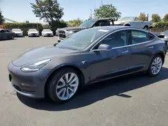 5YJ3E1EA7JF049334 2018 TESLA MODEL 3