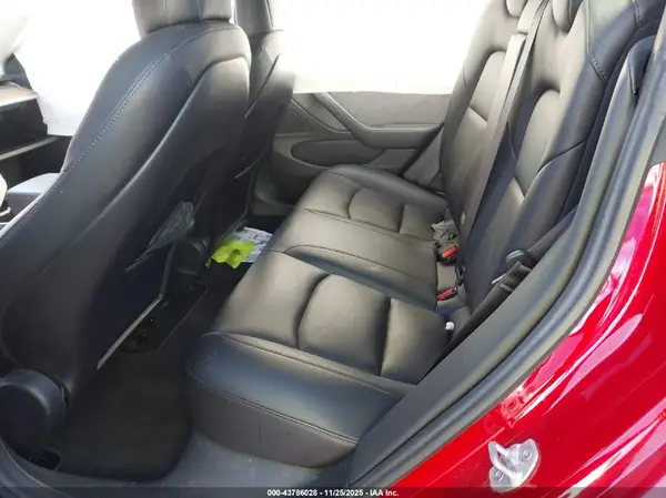 5YJ3E1EA7JF052671 2018 TESLA MODEL 3 - Image 8