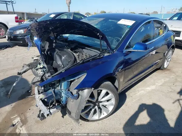 5YJ3E1EA7JF053027 2018 TESLA MODEL 3 - Image 2