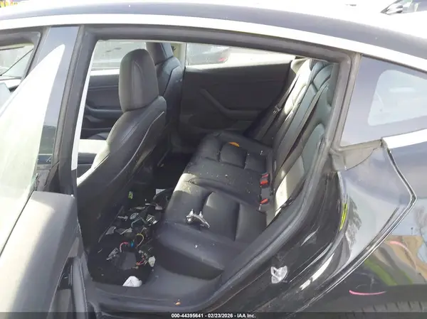 5YJ3E1EA7JF057014 2018 TESLA MODEL 3 - Image 8