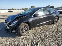 5YJ3E1EA7JF057112 2018 TESLA MODEL 3