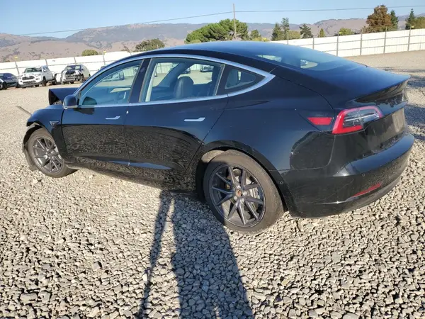5YJ3E1EA7JF057112 2018 TESLA MODEL 3 - Image 2